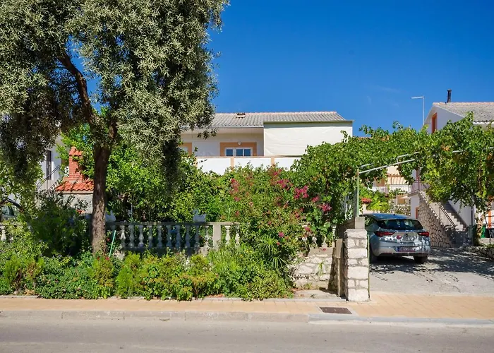 Apartments Elvira