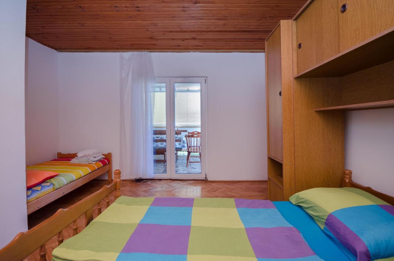 Elvira Apartament Lopar